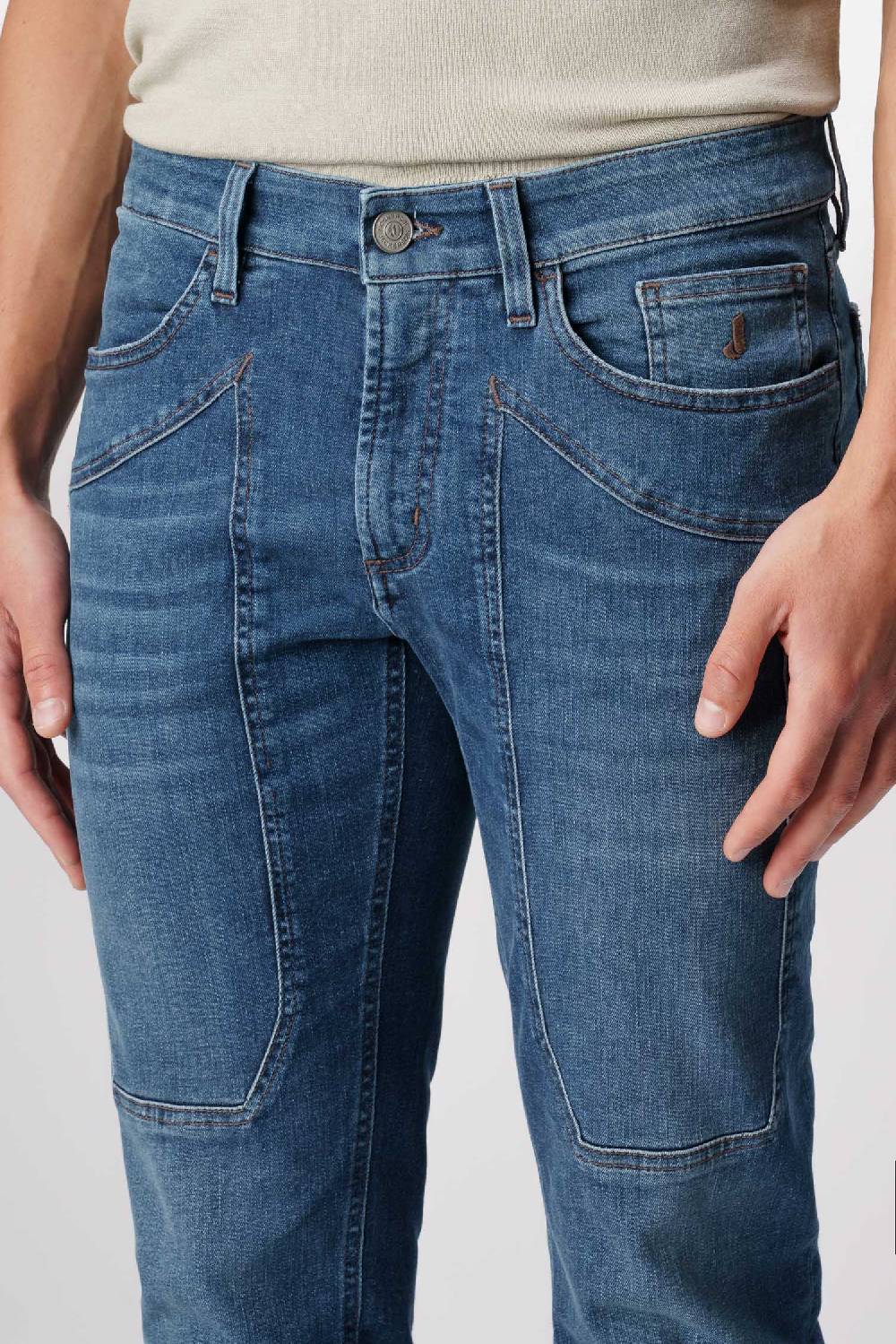 Jeckerson John - Pantalone con toppa in denim ecologico blu scuro Moda