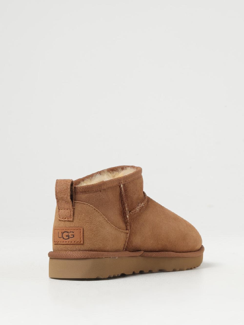 Giglio Stivaletto Classic Ultra Mini UGG in camoscio Nuovi prodotti