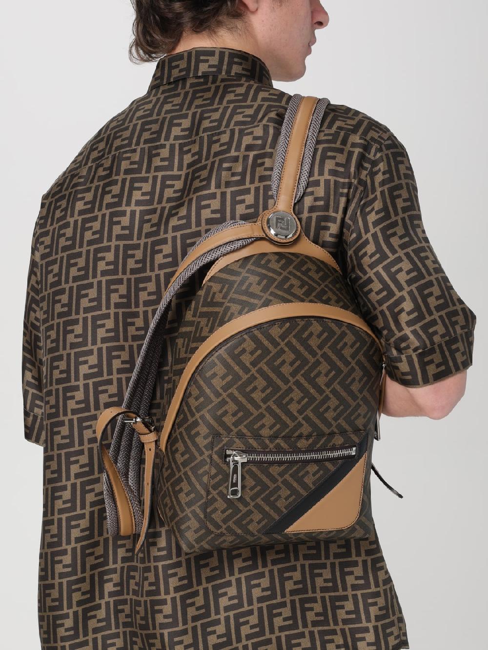 Giglio Zaino Diagonal Fendi in tessuto spalmato con monogram FF all over Saldi Di Fabbrica