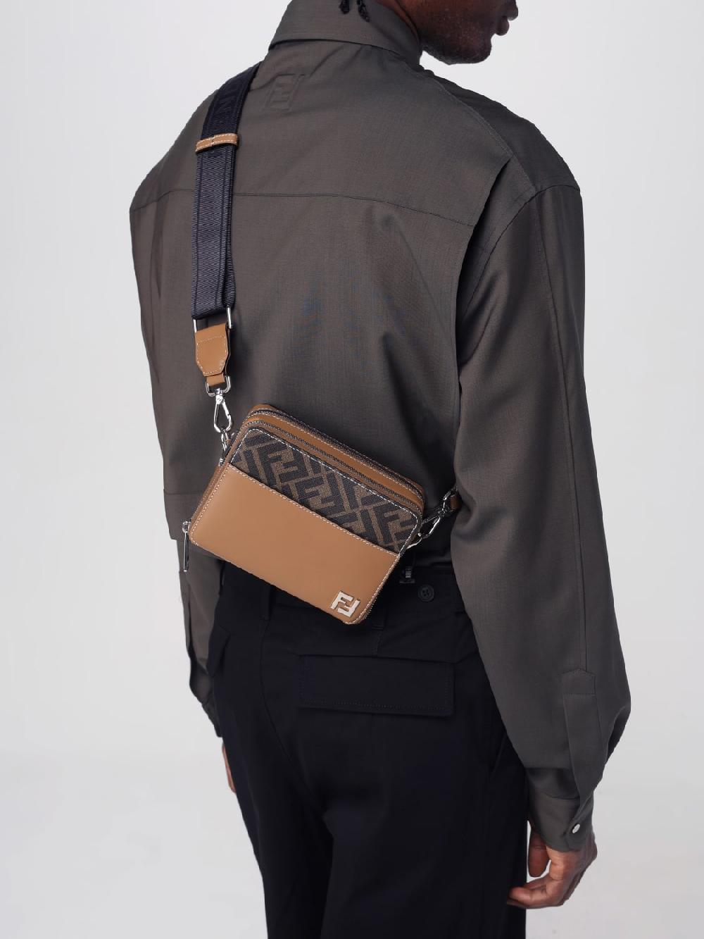 Giglio Borsa Squared FF Fendi in pelle e tela FF Sconto di tempo limitato