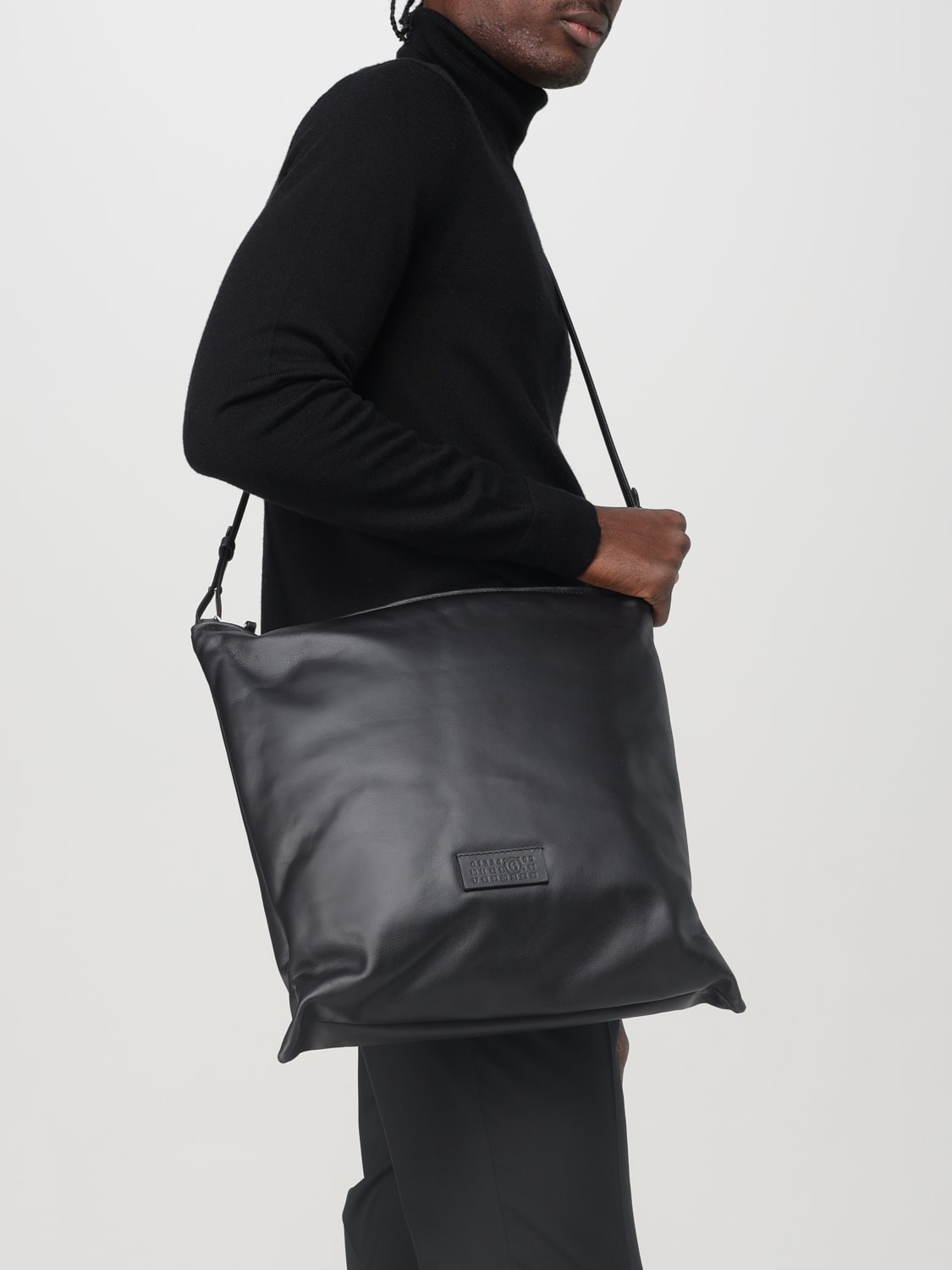 Giglio Clutch Pillow MM6 Maison Margiela in pelle Offerte stagionali