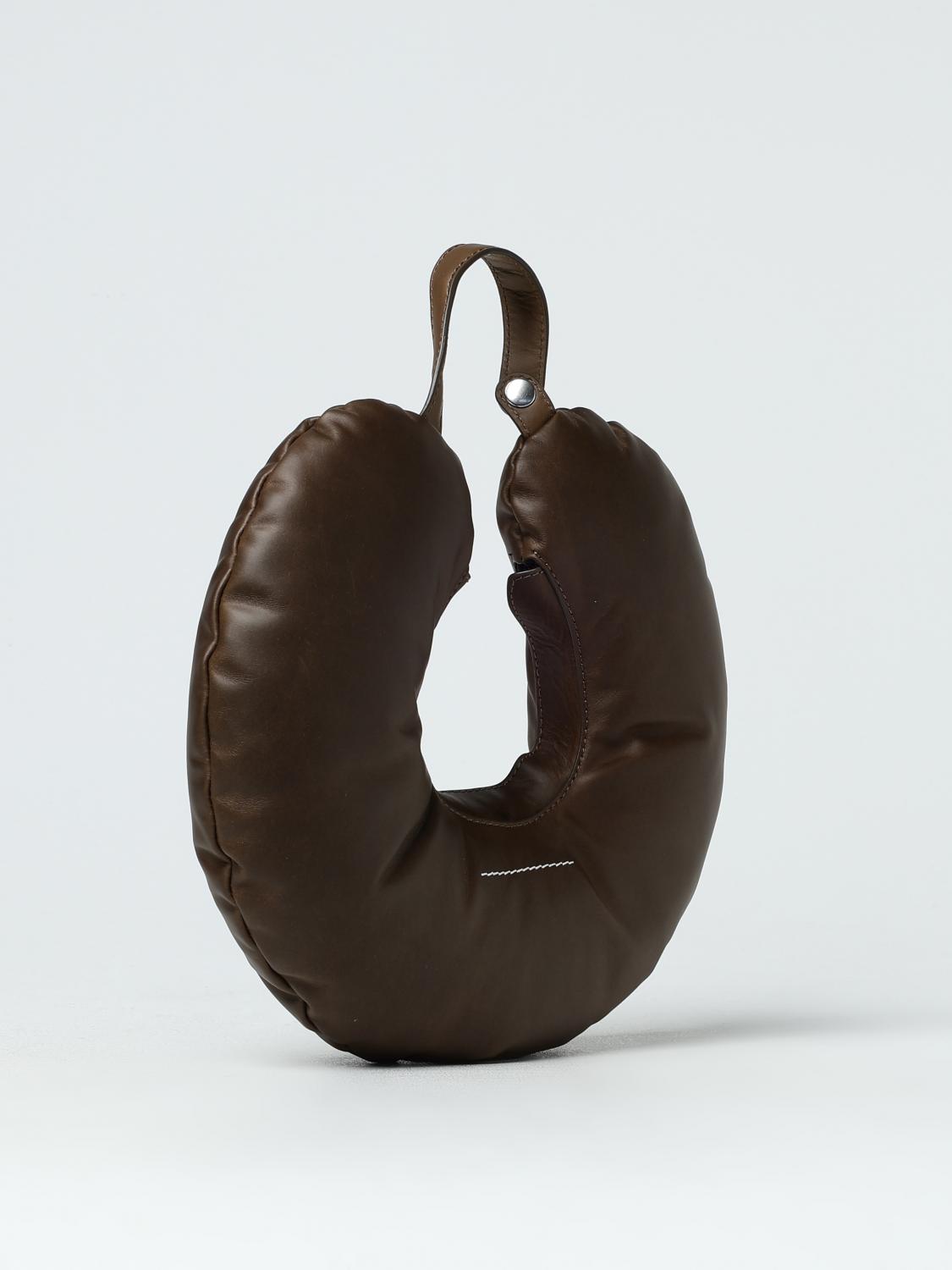 Giglio Borsa Travel Pillow MM6 Maison Margiela in pelle ACQUISTA ORA