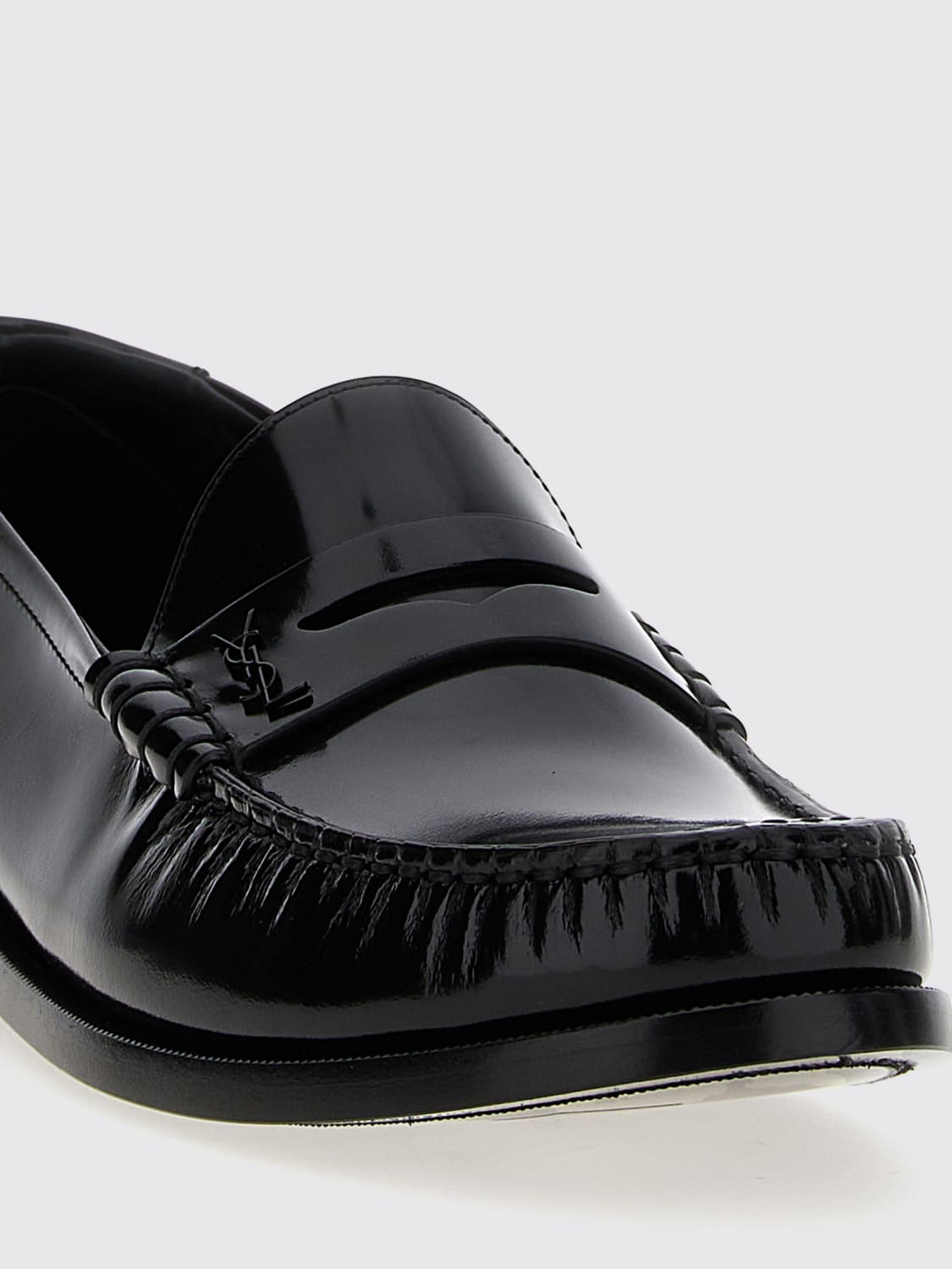 Giglio Mocassino Saint Laurent in vernice Spedizione Gratuita