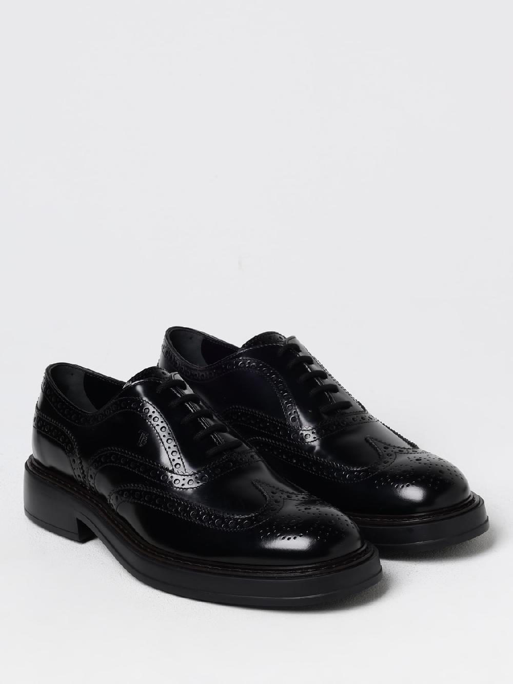 Giglio Derby Tod's in pelle spazzolata con motivo brogue Nuova