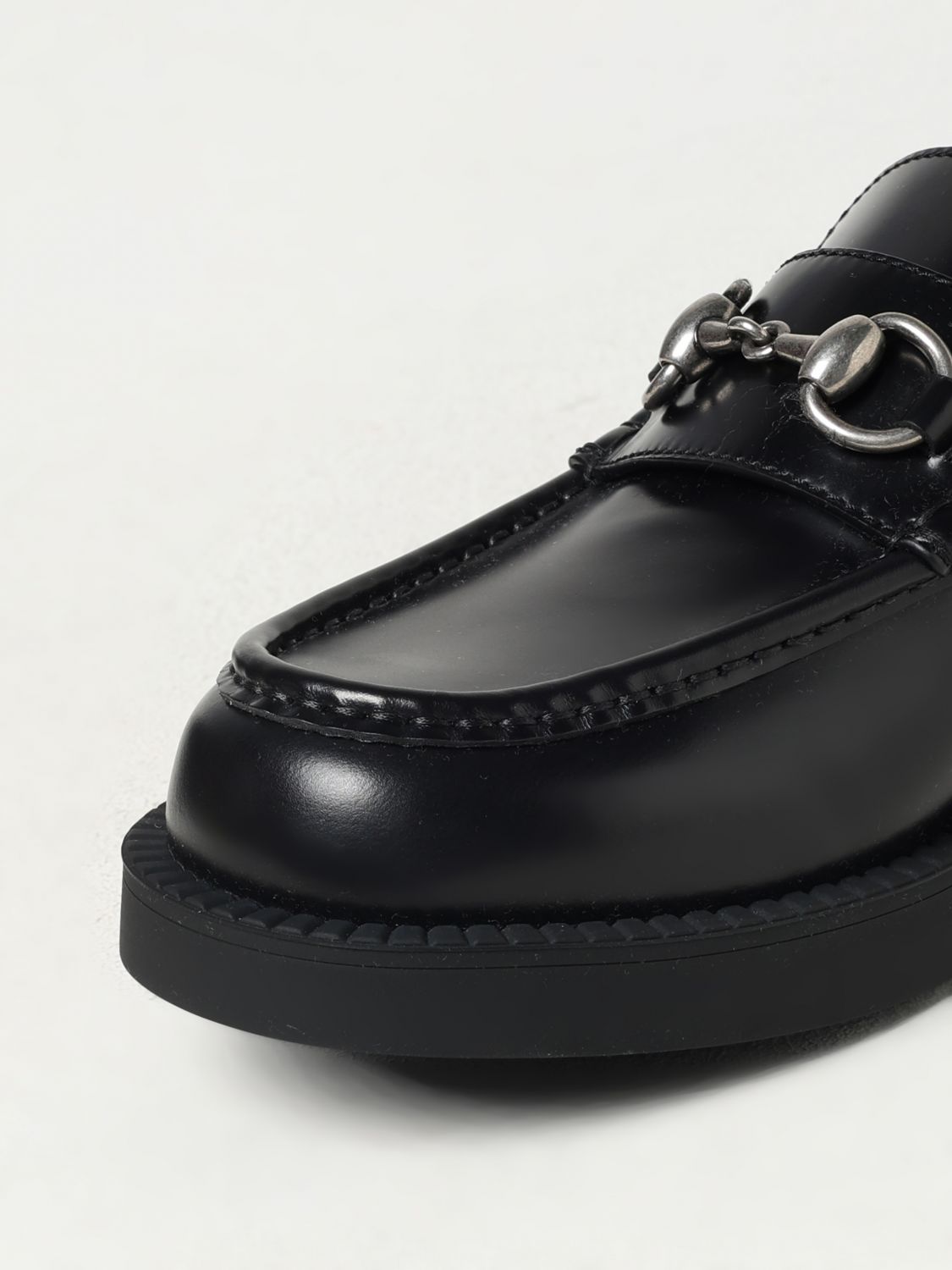 Giglio Mocassino Horsebit Gucci in pelle spazzolata Nuovi prodotti