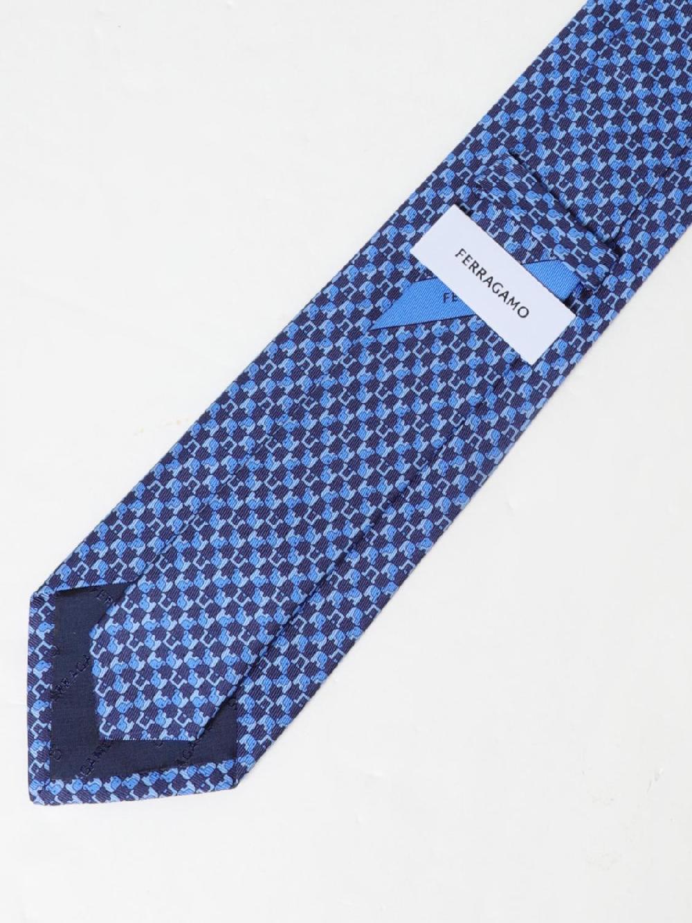 Giglio Cravatta Ferragamo in seta jacquard Sconti questo mese