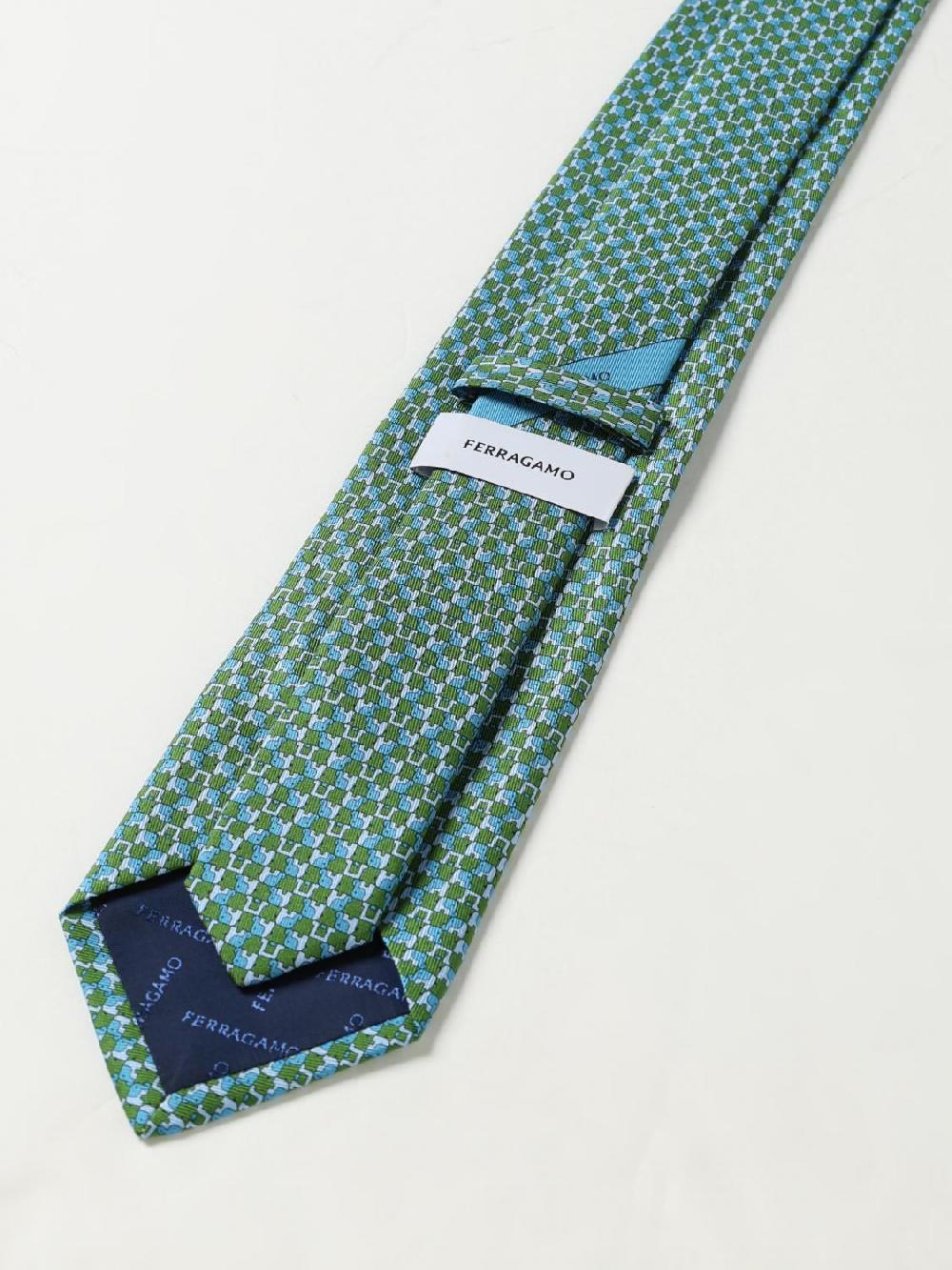 Giglio Cravatta Gancini Ferragamo in seta con stampa grafica Latest fashion