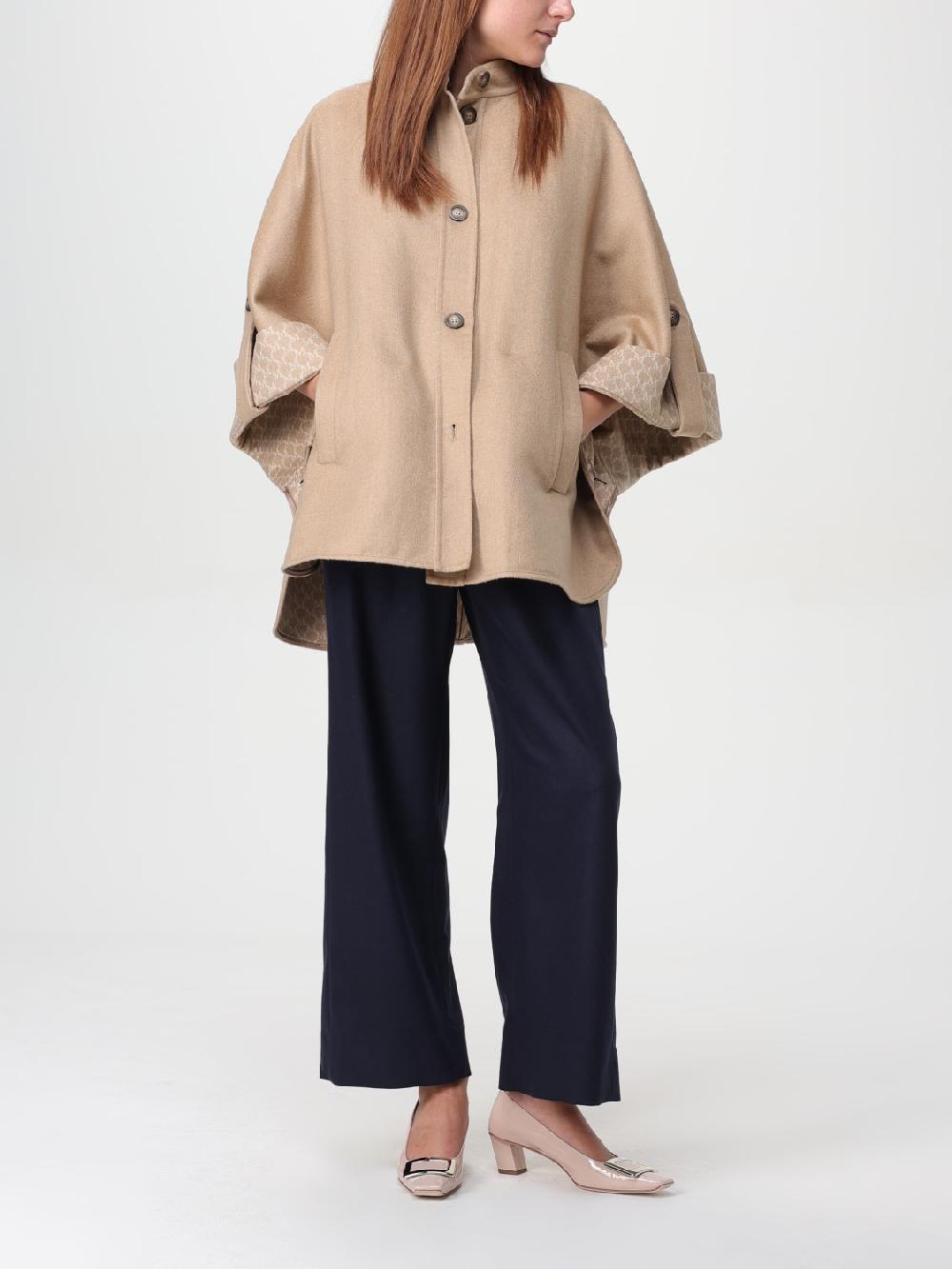 Giglio Cappotto Max Mara in lana vergine Offerte giornaliere